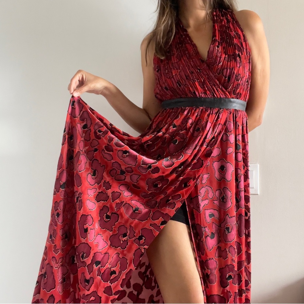 Alice + Olivia | Red leopard silk "Fayeth" maxi pleated cross back gown | Size 6